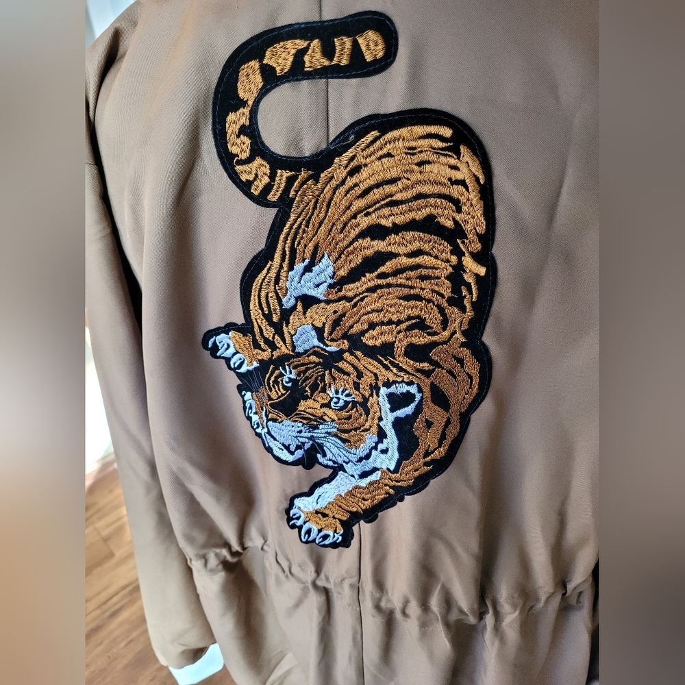 Endless Rose Brown Long Coat with Tiger Embroidery New - Picture 6 of 7